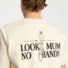 T-shirt Revolution 1428 MUM Offwhite en coton bio, coupe amplevisuel dos.