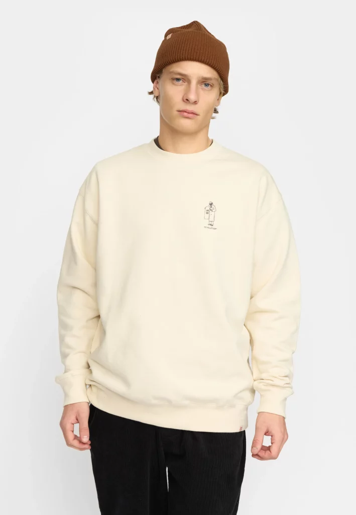 Sweat Revolution 2793 DEA Offwhite en coton bio, coupe loose, logo imprimé poitrine.