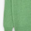 Détail poignets côtelés du pull laine Menthe de Harley of Scotland