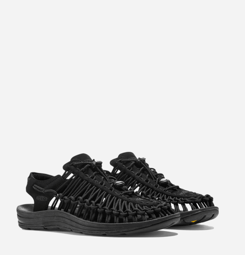 Keen Uneek Black Black : sandales outdoor iconiques et confortables