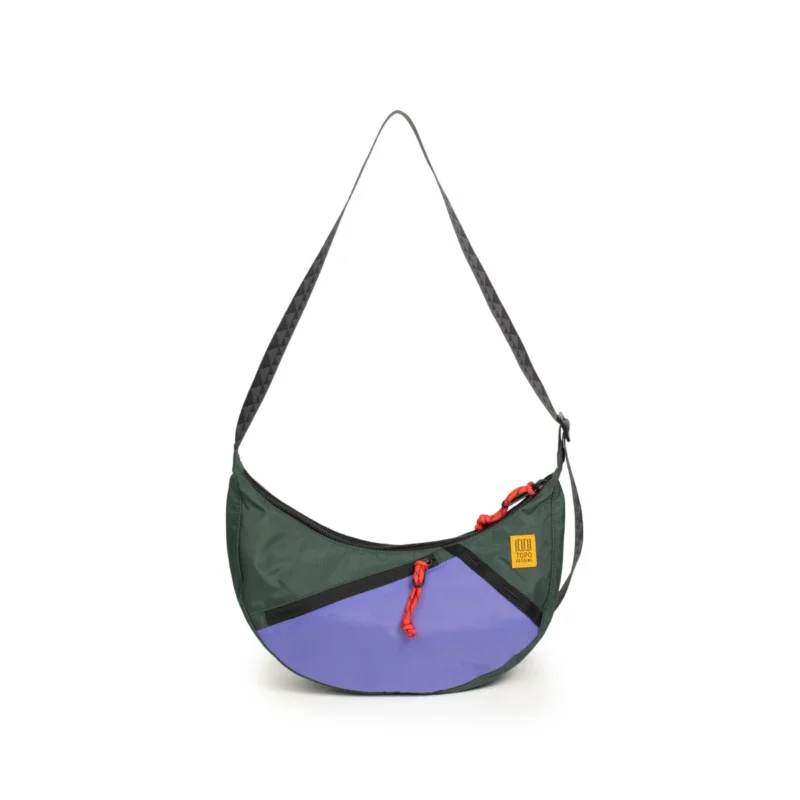 TOPO DESIGNS – SAC À BANDOUILIÈRE – MOONLIGHT CROSSBODY BAG 4L – Very Peri / Forest